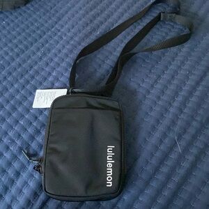 New with tags! East access crossbody bag from lululemon
